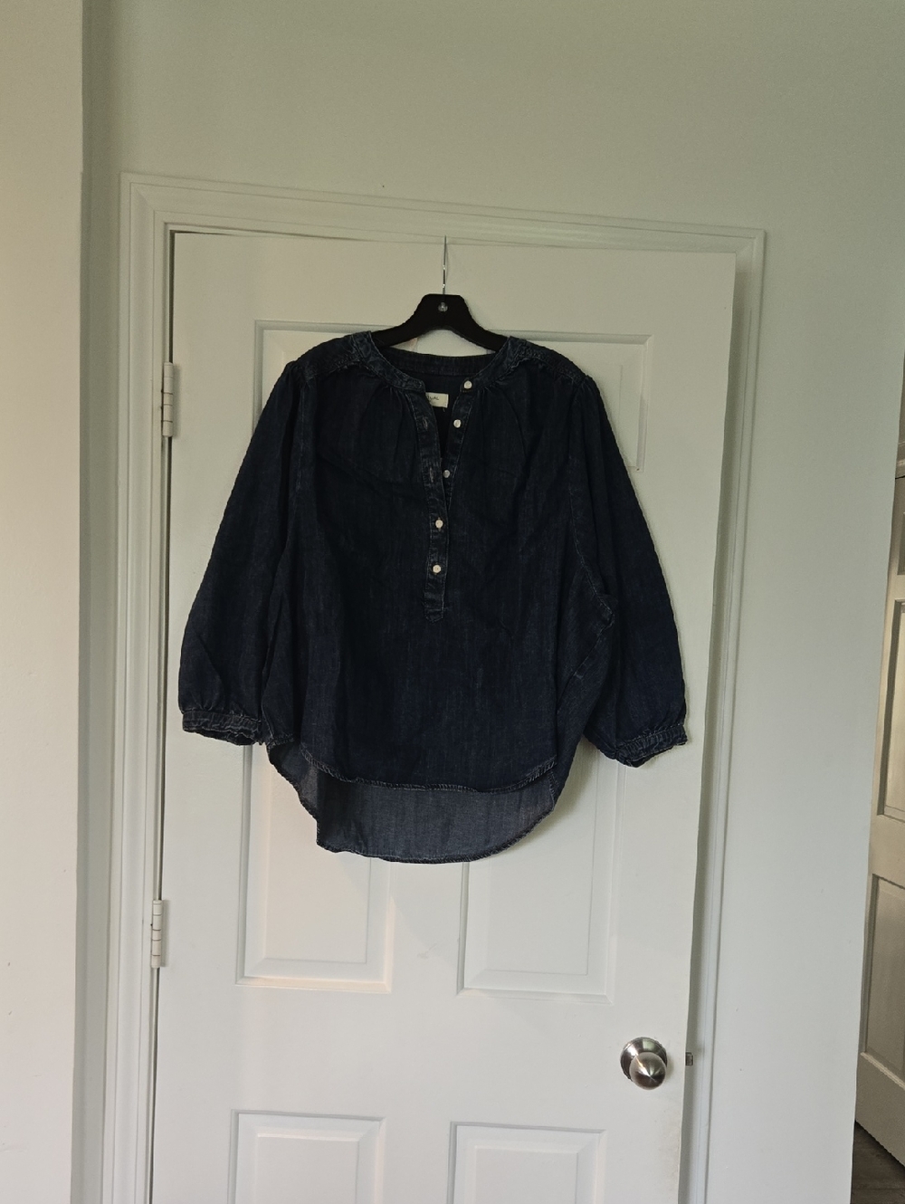 NWT! Habitual Denim Balloon Sleeve Top